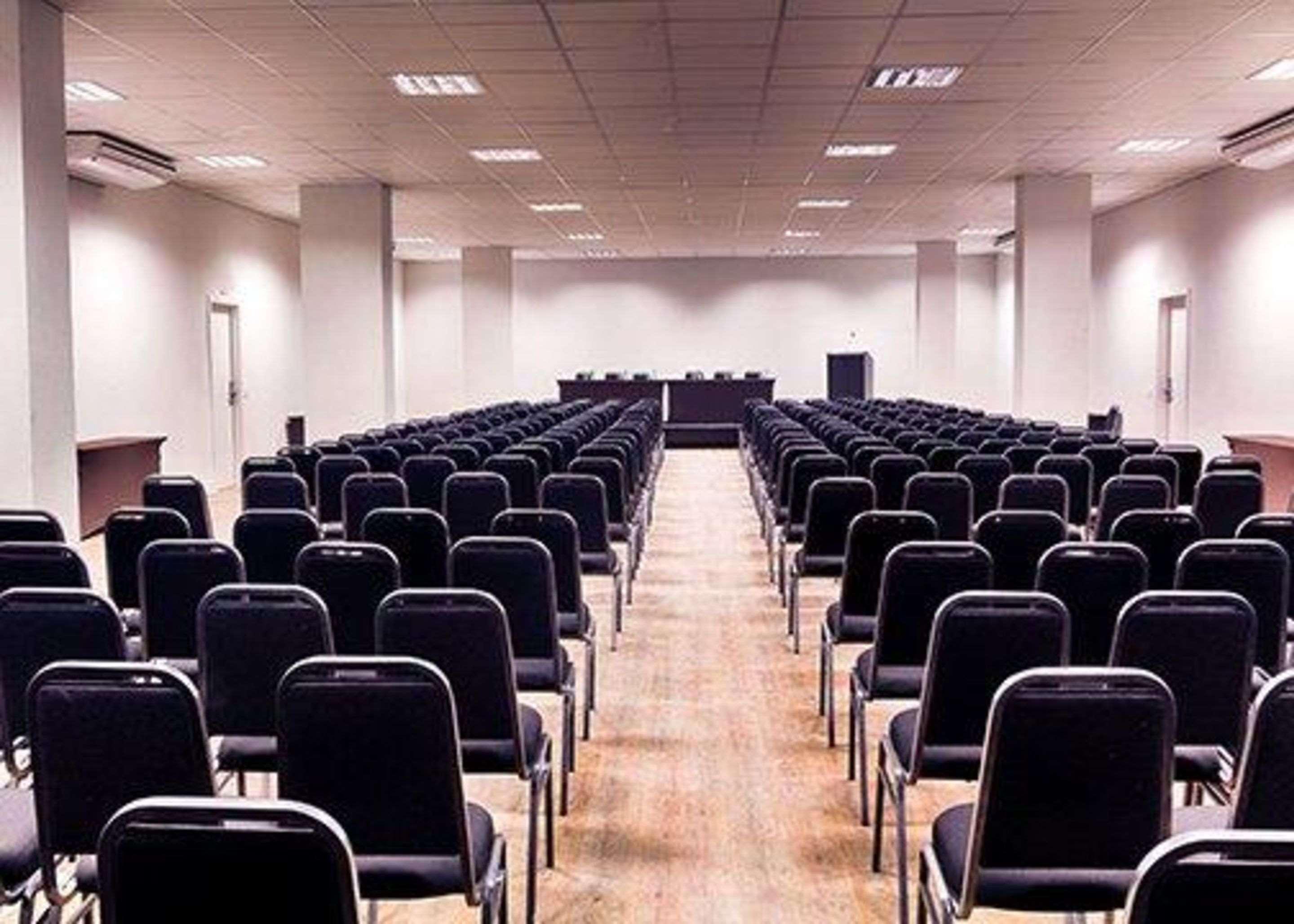 Quality Hotel Pampulha & Convention Center Белу-Оризонти Экстерьер фото